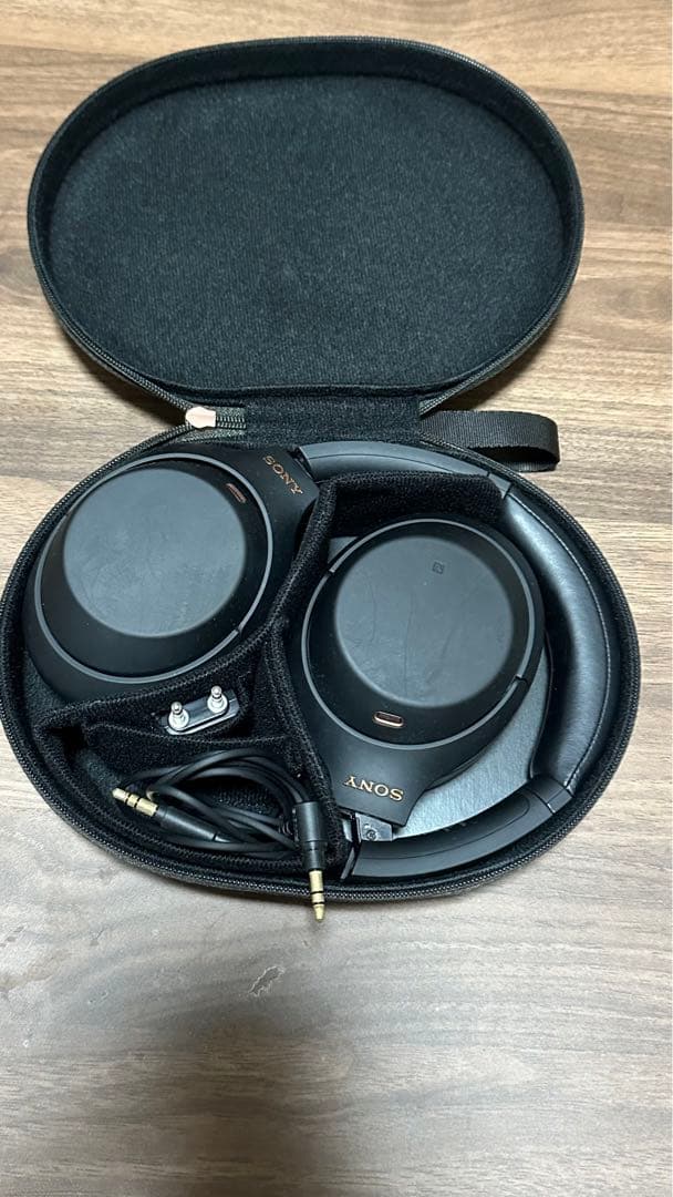 SONY ワイヤレスヘッドホン キャリングケース付き