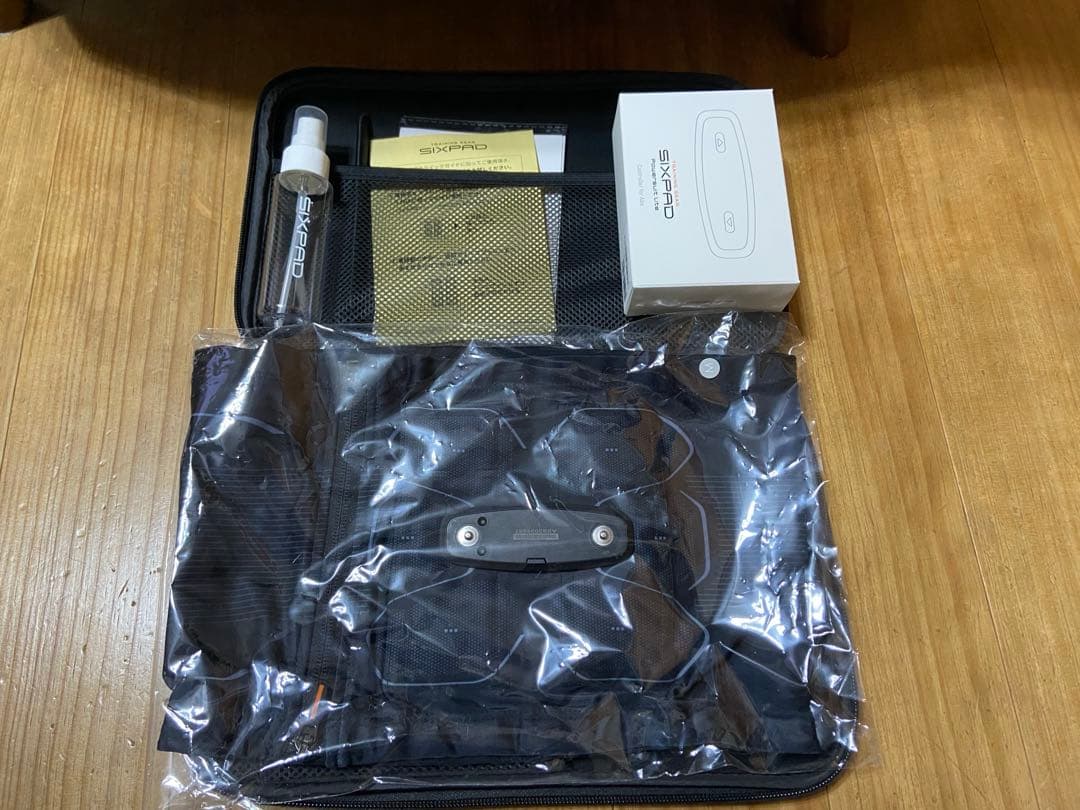 SIXPAD EMS シックスパッド パワースーツアブズ