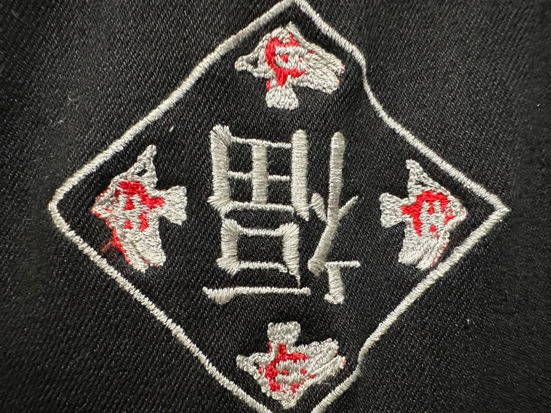 LEVI'Sメンズベスト刺繍パッチ付き