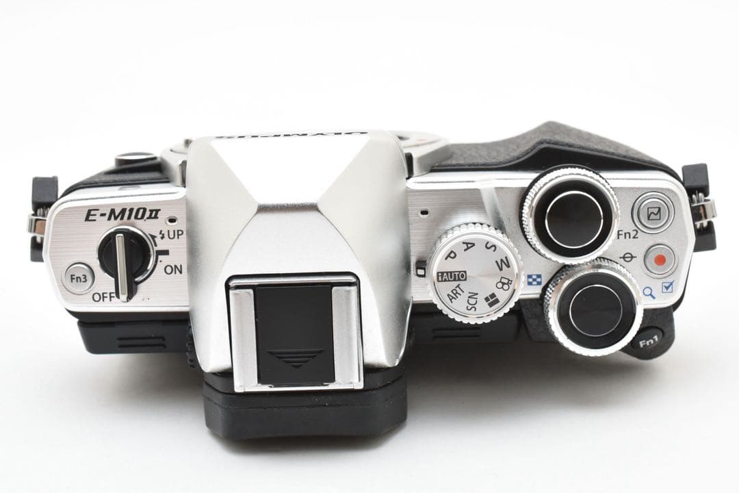 Olympus OM-D E-M10 Mark III ダブルズームキット