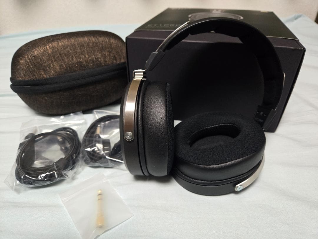 ヘッドホン FiiO FT1 PRO