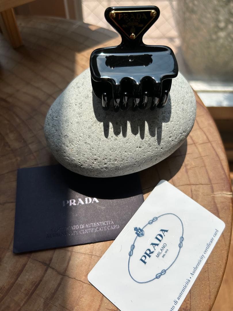 PRADA プラダ ヘアクリップ ブラック 正規品