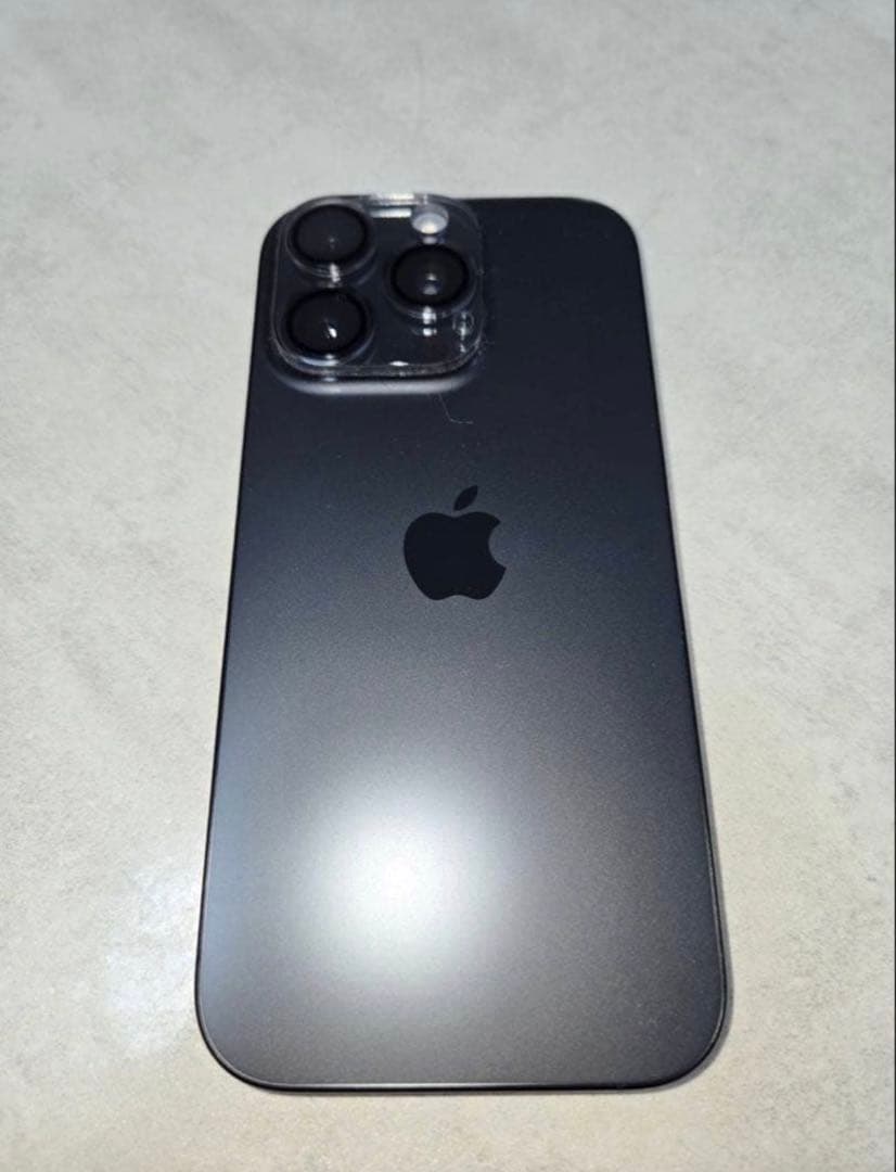 iPhone16 pro 256GB➕PRADAケース