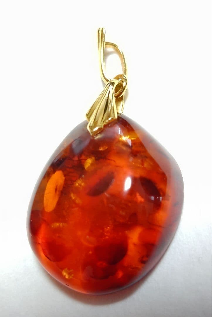 k18金オレンジ琥珀チャーム 4.40g