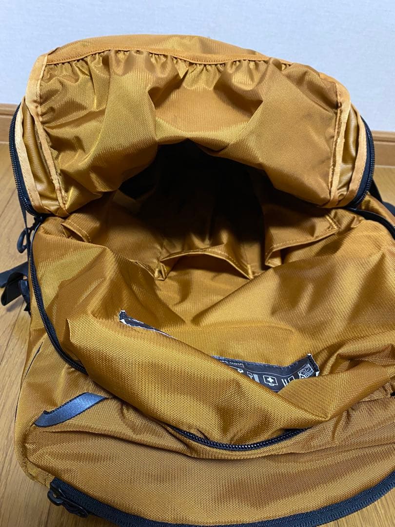 20 THE NORTH FACE CUCATCH 35 バックパック