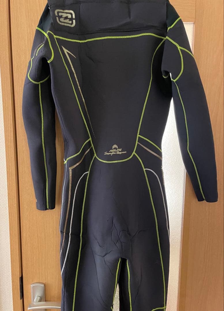 ビラボン 裏起毛ウェットスーツ　ノンジップ