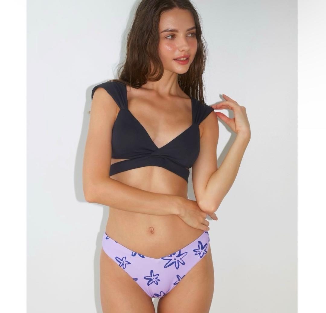 ALEXIASTAM Geogia Welcome Lei 水着