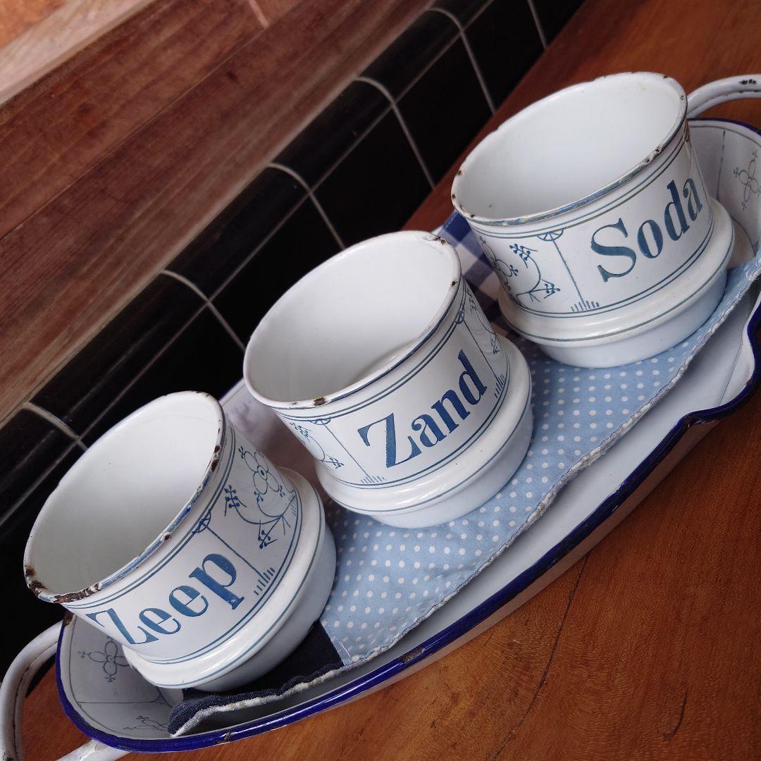 NAVY様 アンティークサボンカップのみ3個 サキソニー柄琺瑯カップ1個