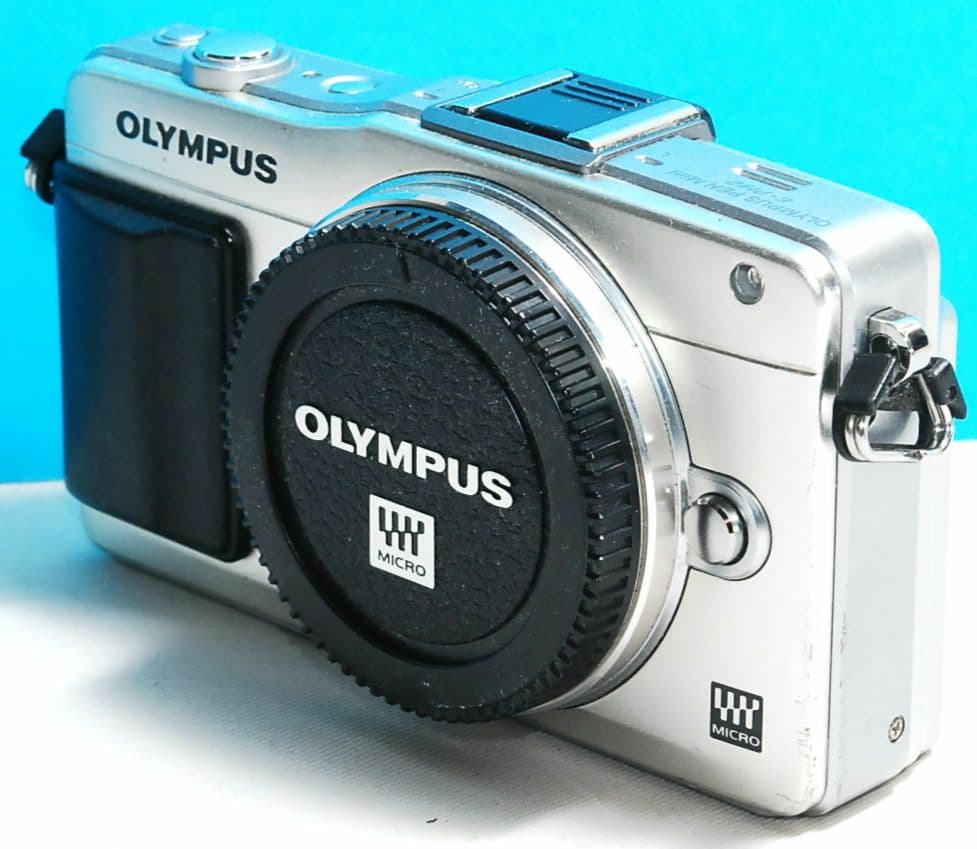 OLYMPUS E PM2 シルバー　ボディ