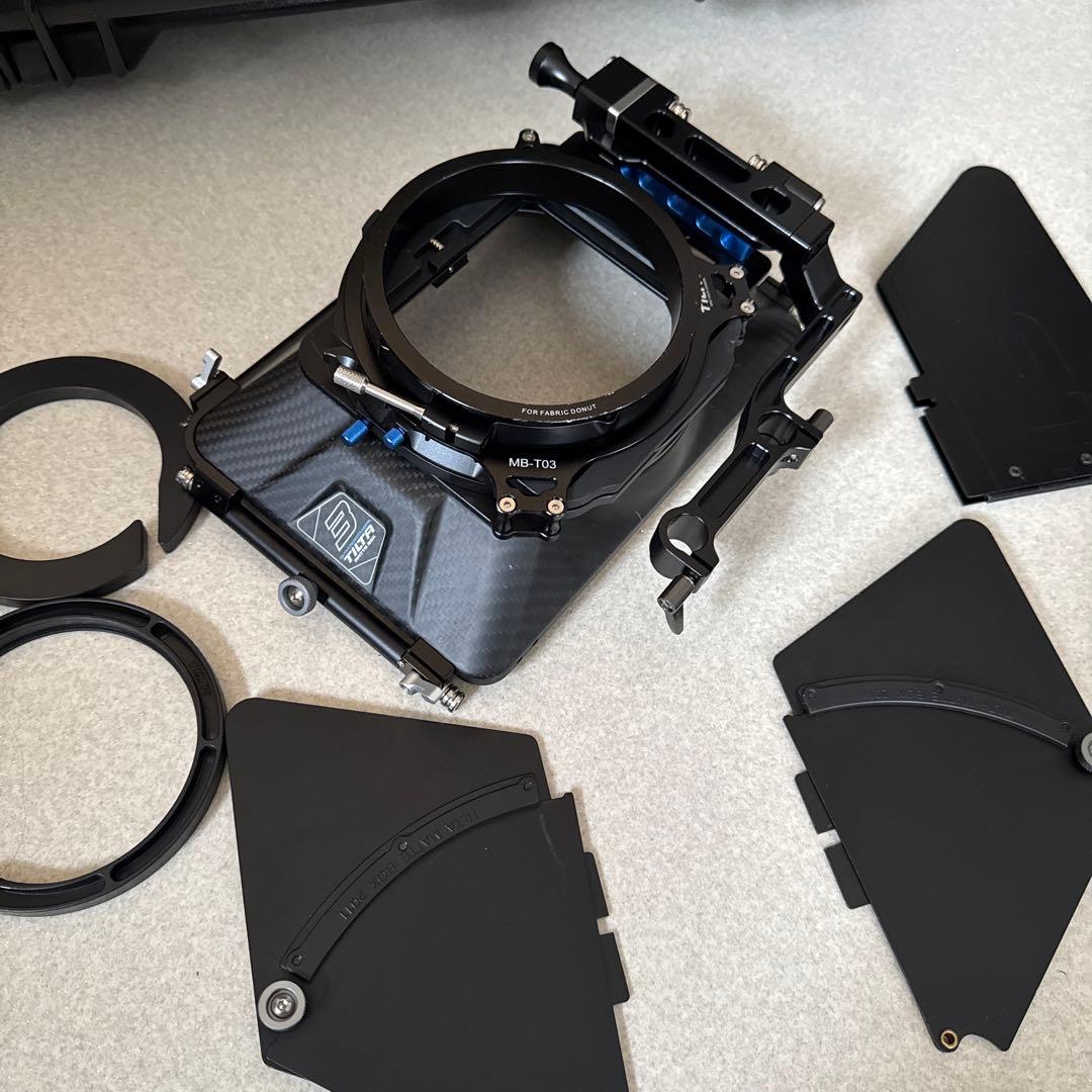 TILTA 4×4 Carbon Fiber マットボックス MB-T03