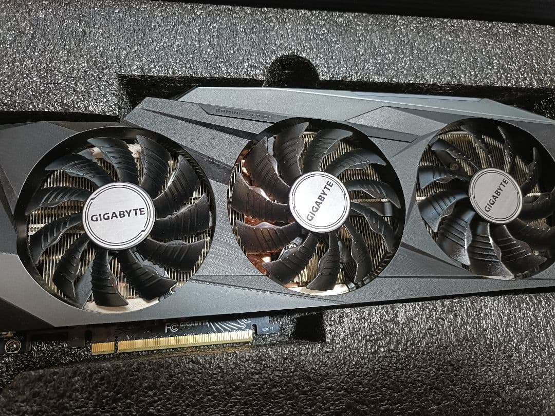 グラフィックボード・グラボ・ビデオカード GIGABYTE GEFORCE RTX 3080 GAMING OC 10G