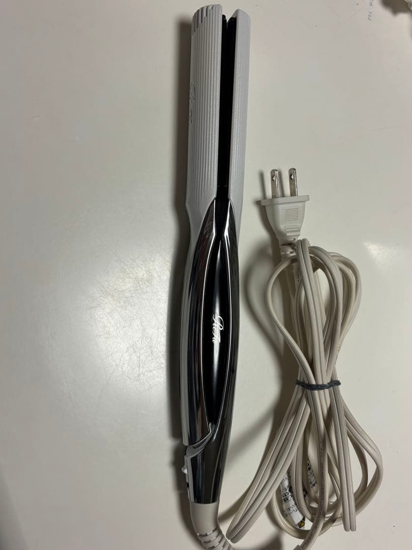 リファ　ストレートヘアアイロン　ホワイト