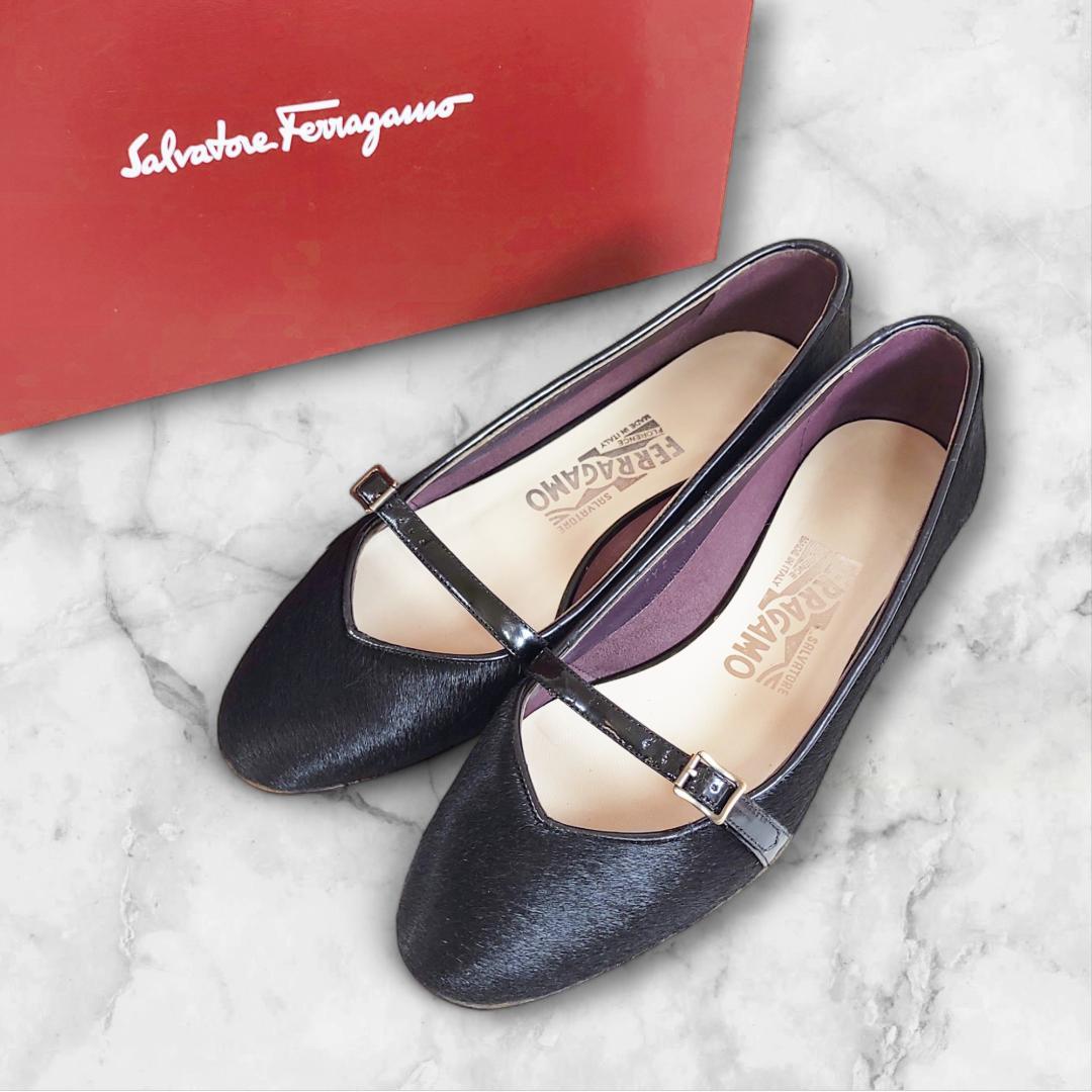 フェラガモ|オードリー|ハラコ|5C|黒|i1709