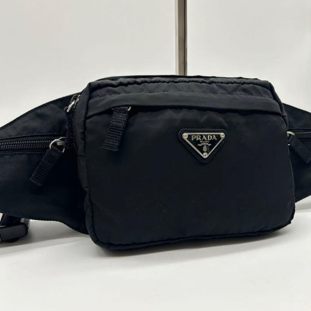【極美品】プラダ ボディバッグ テスートナイロン 三角ロゴ 黒 V210