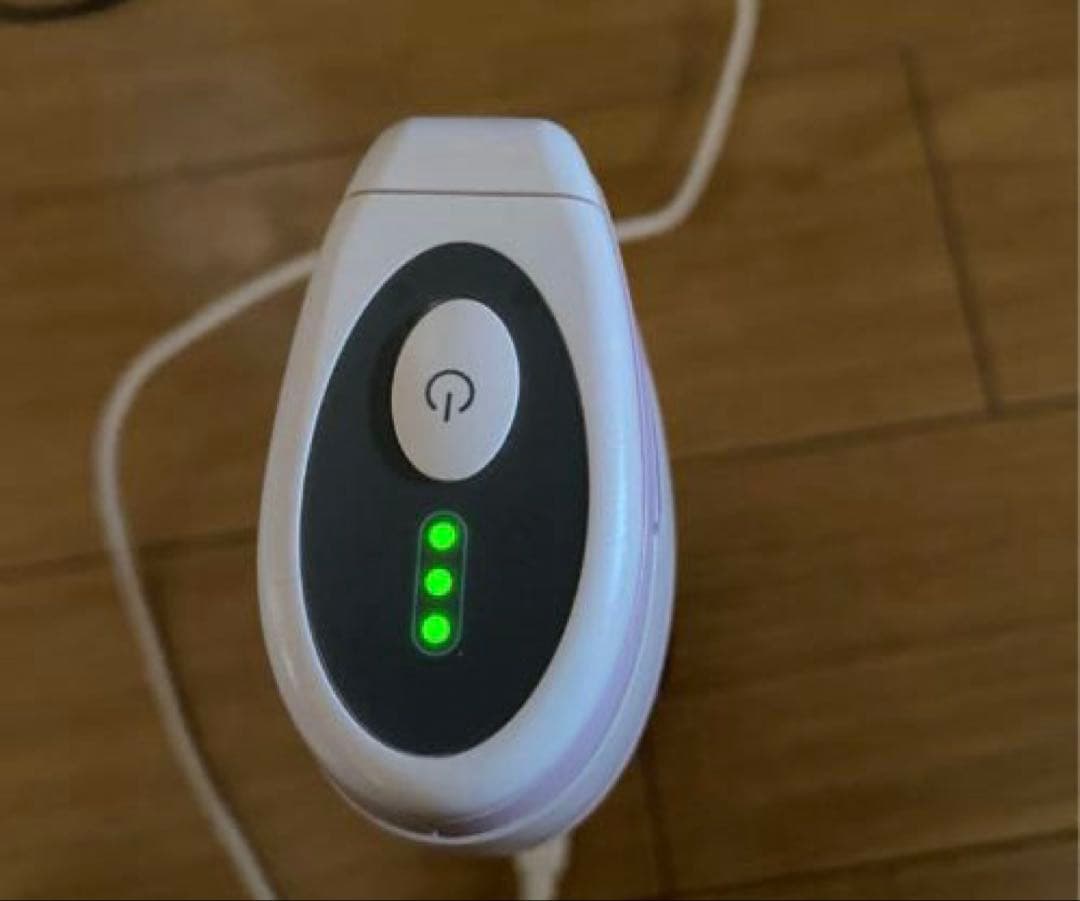 トリア スキンエイジングケアレーザー カラー：ライラック ※ジャンク品