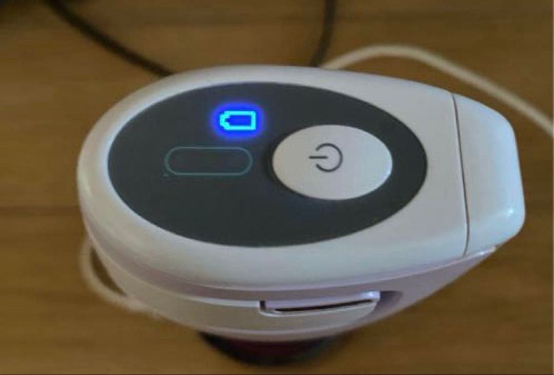 トリア スキンエイジングケアレーザー カラー：ライラック ※ジャンク品