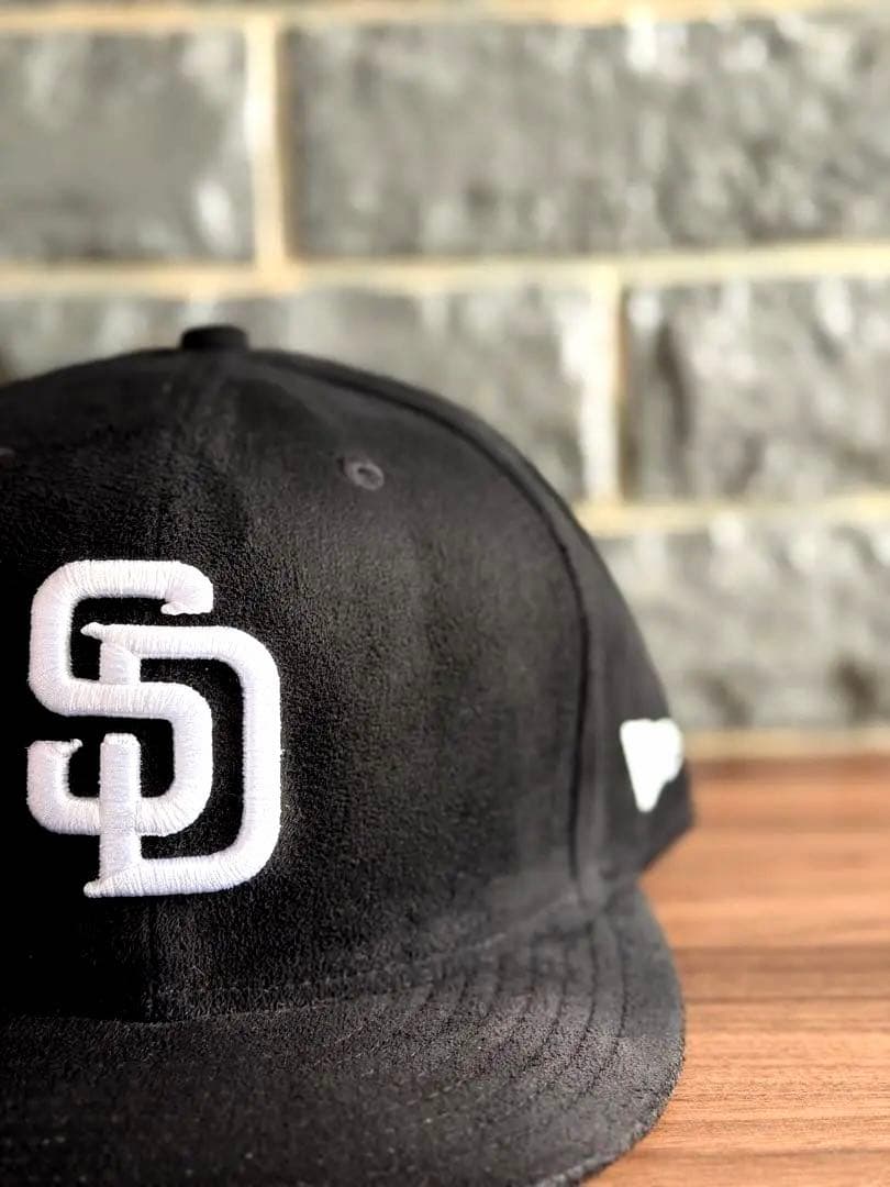 即日発送 ✴︎未使用レア品✴︎newera59FIFTYパドレス ベロアレザー