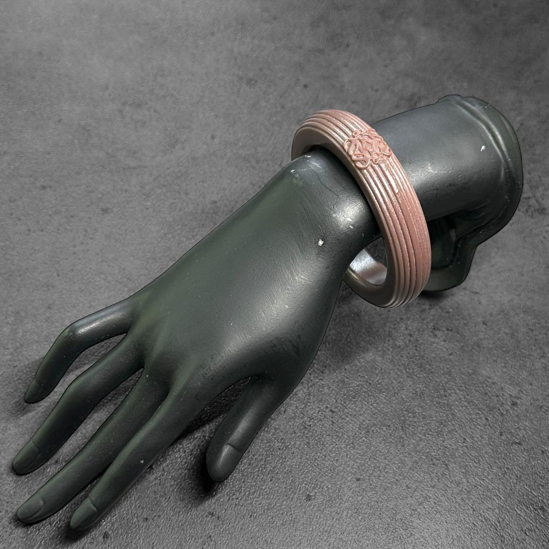 超希少✨LOEWE アナグラム　エンボス　バングル　アースカラー