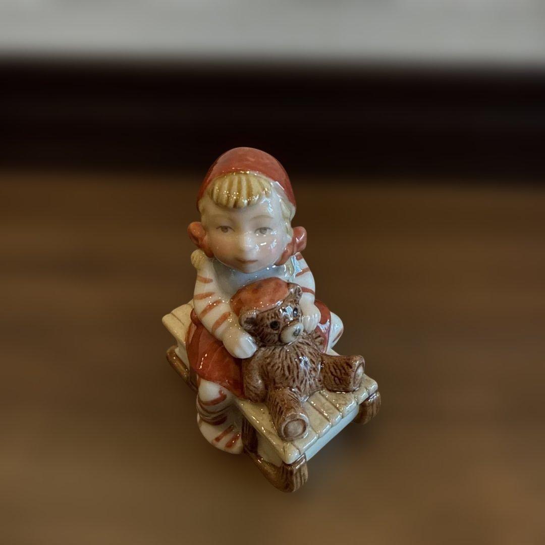 ロイヤルコペンハーゲン 置物 PIXIE WITH SLEIGH シリーズ