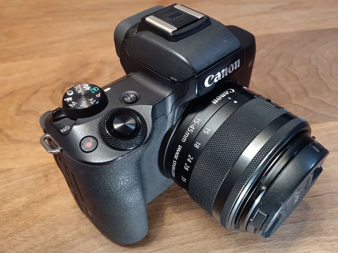 【センサー清掃済み】Canon EOS Kiss M 標準レンズキット【保証付】