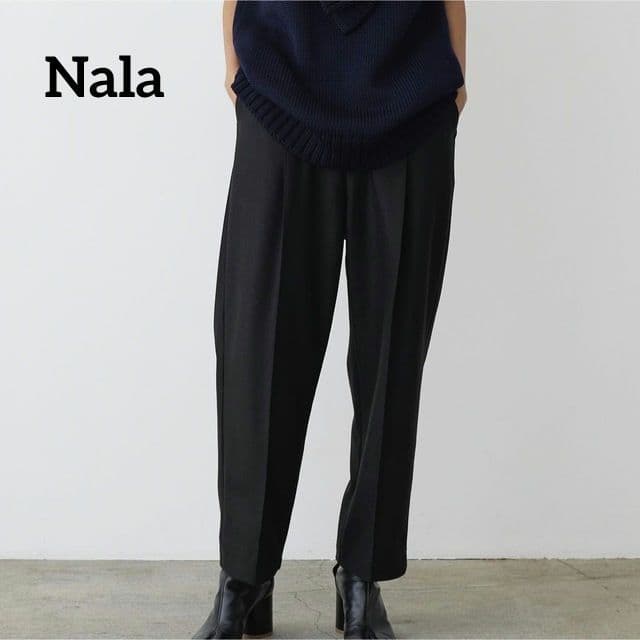 美品☆Nala ナラ　ピンタックサーモパンツ　イージーパンツ　ウエストゴム　黒