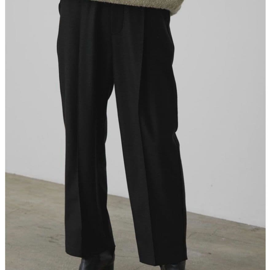 美品☆Nala ナラ　ピンタックサーモパンツ　イージーパンツ　ウエストゴム　黒