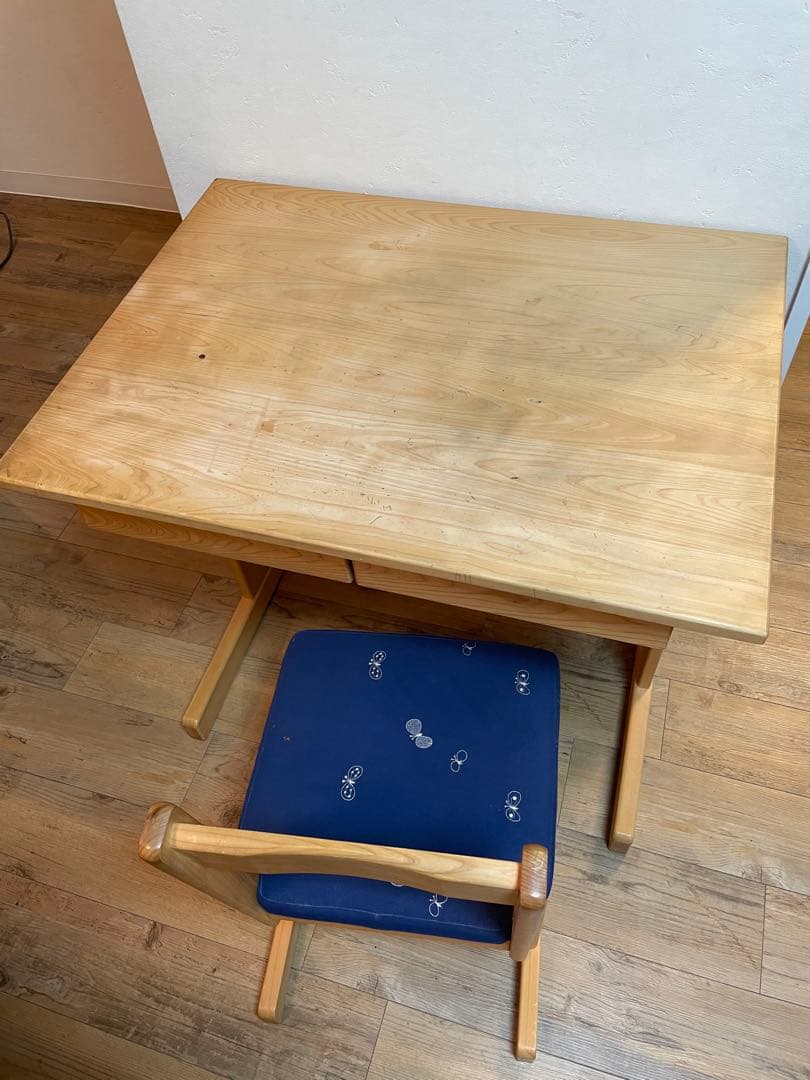 キシル　ミナペルホネン 2017 学習机