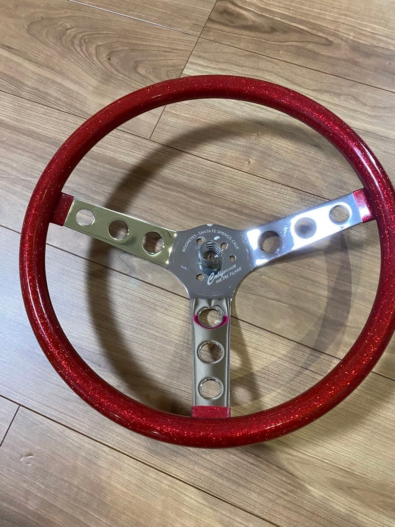 ムーンアイズ　メタルフレーク　レッド　ステアリング ユニバーサルボスキット