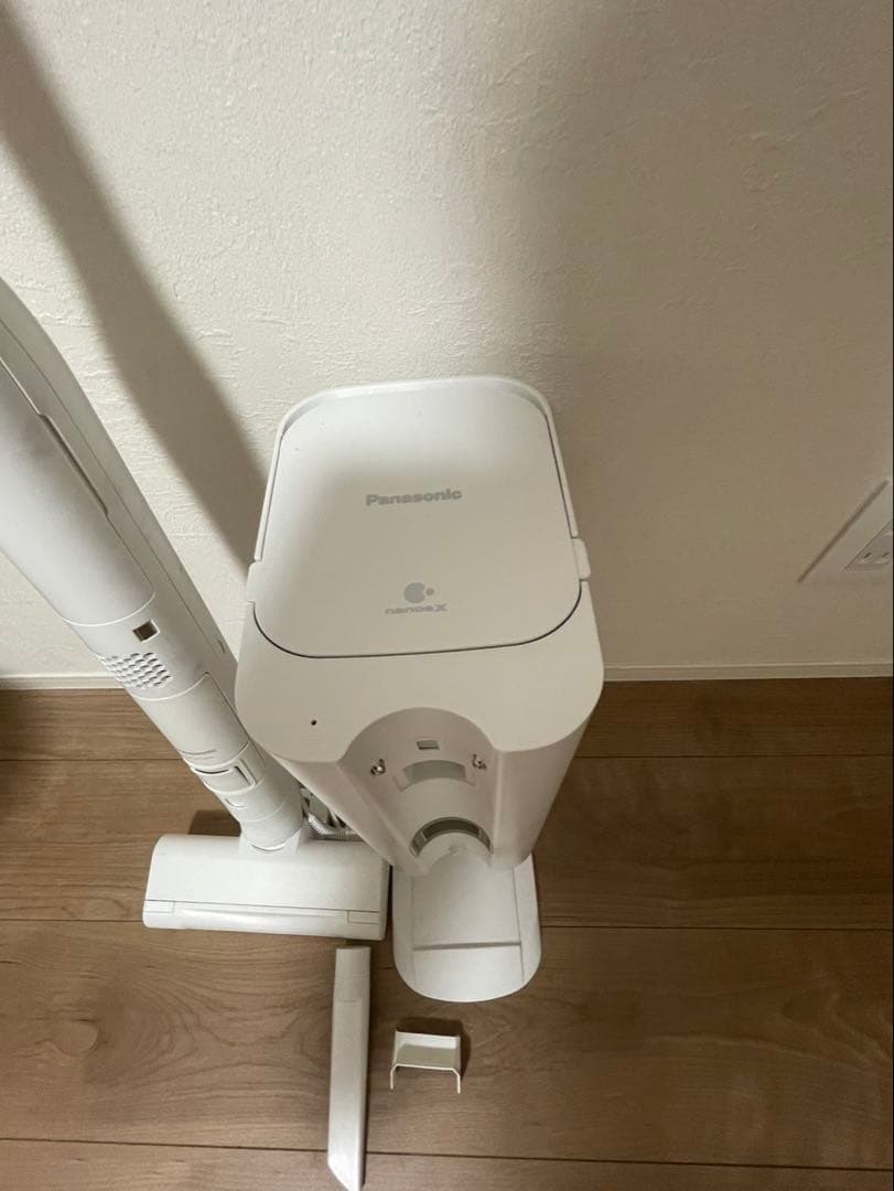 ★*★様 Panasonic 掃除機　コードレス　MC-NS100K