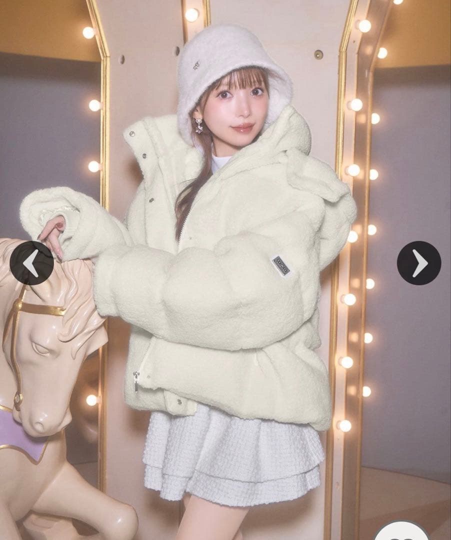 【完売品】michellMacaron フーディボアショートブルゾン