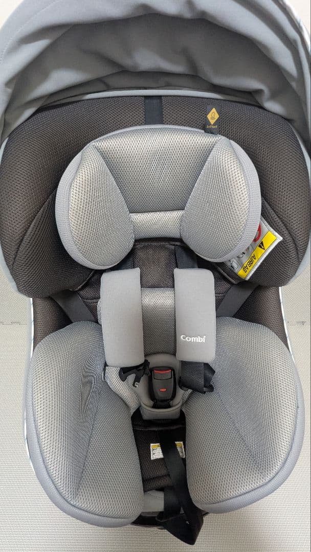 コンビ 　クルムーヴ スマート 回転式　シートベルト固定　　引取値引きあり