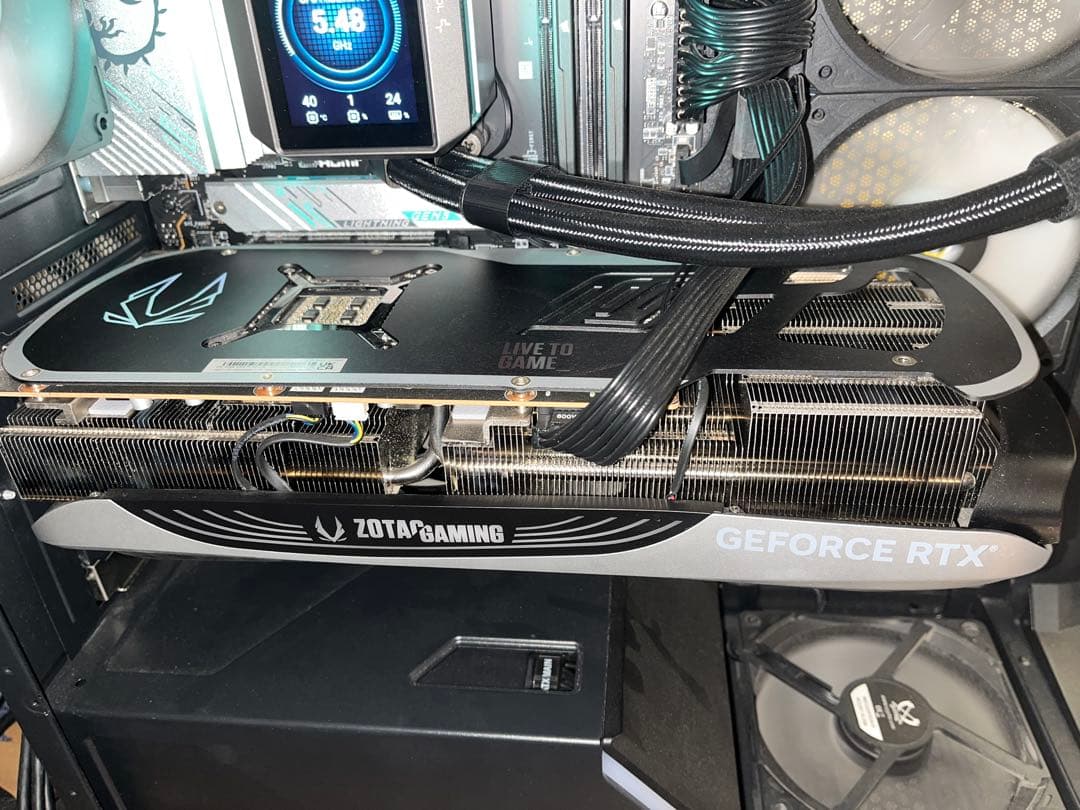 完動品 ZOTAC RTX4090 Trinity OC