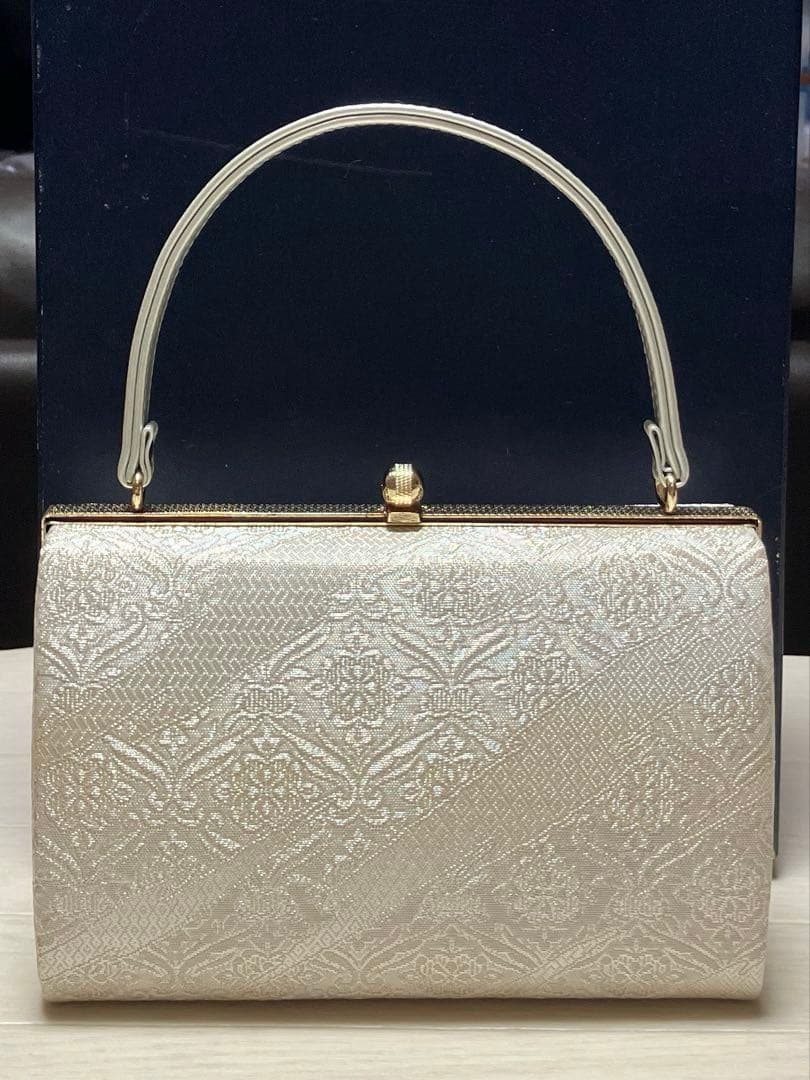 《美品》草履バッグセット　帯地　淡いゴールド