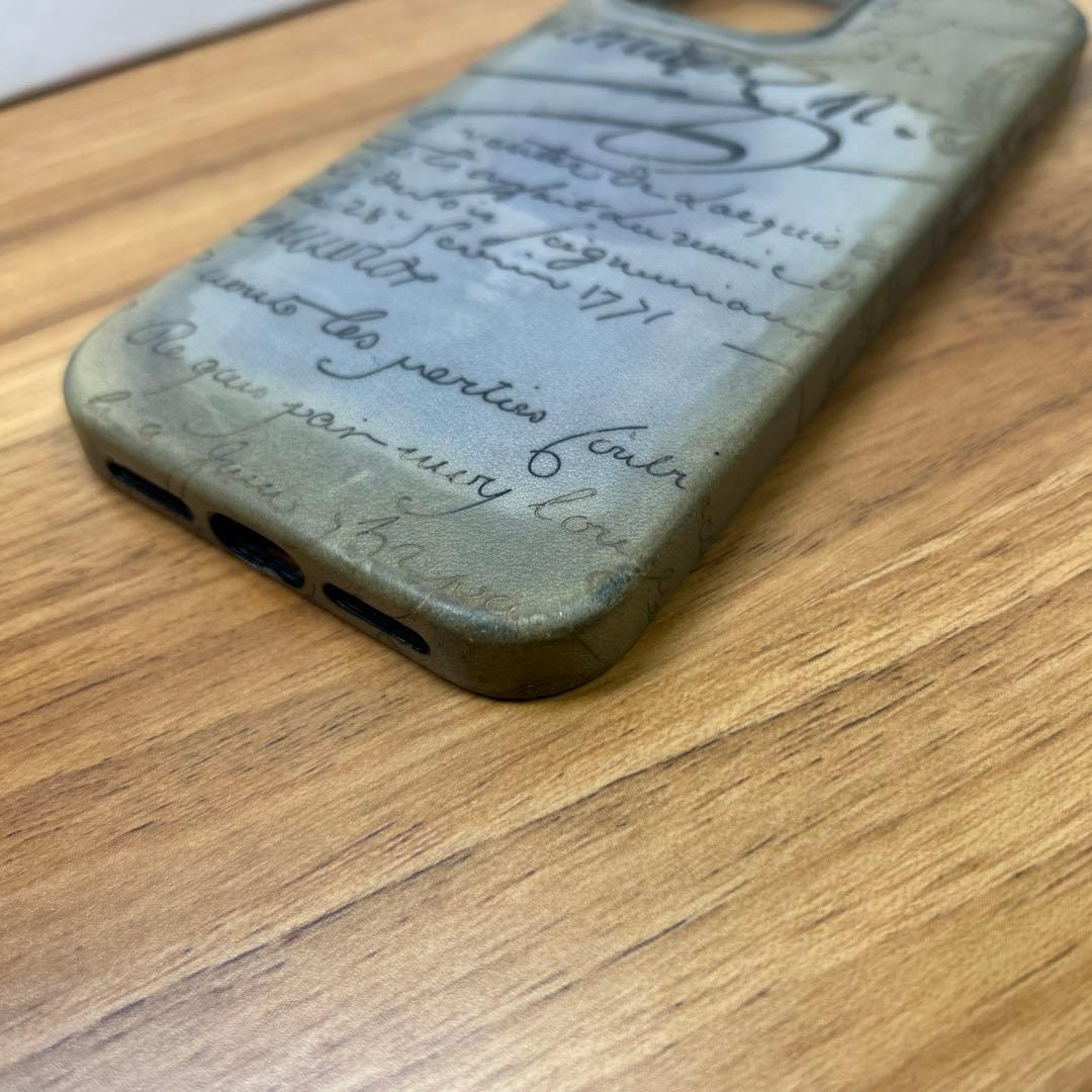 BERLUTI iPhone16 promaxスクリットレザー ライトアルミニオ