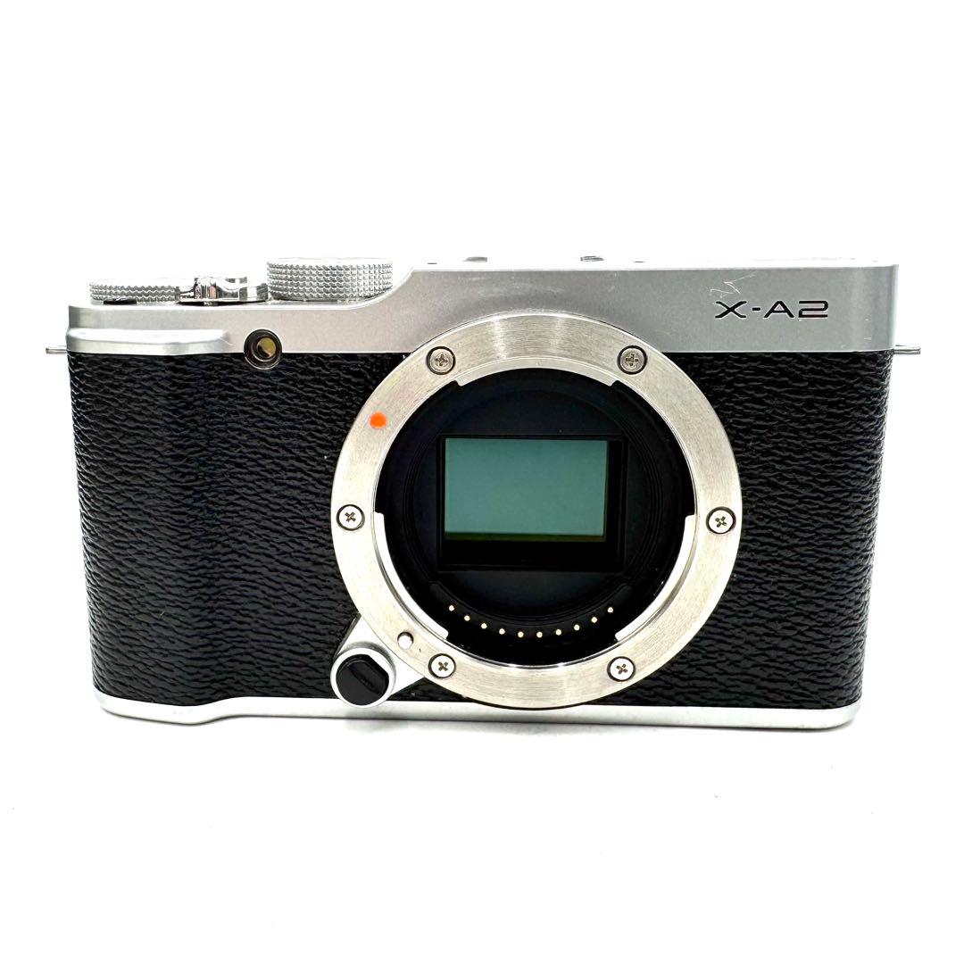動作良好 FUJIFILM X-A2 シルバー XC 16-50mm OIS