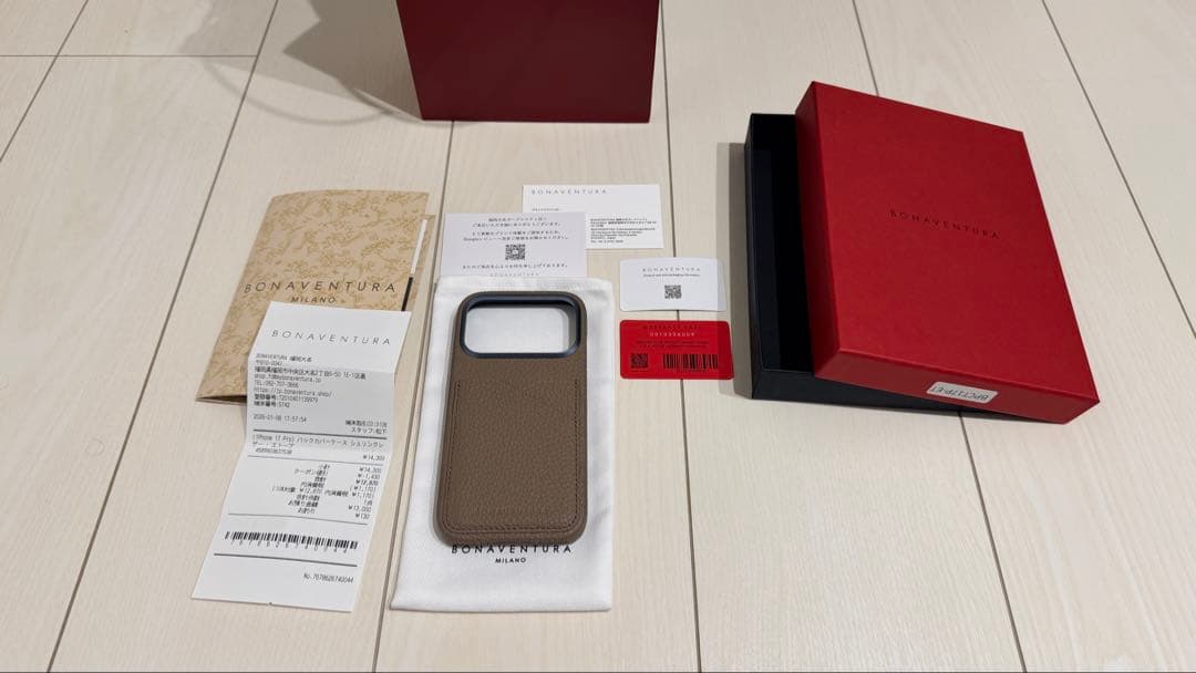 BONAVENTURAボナベンチュラiPhone17proシュリンクケース