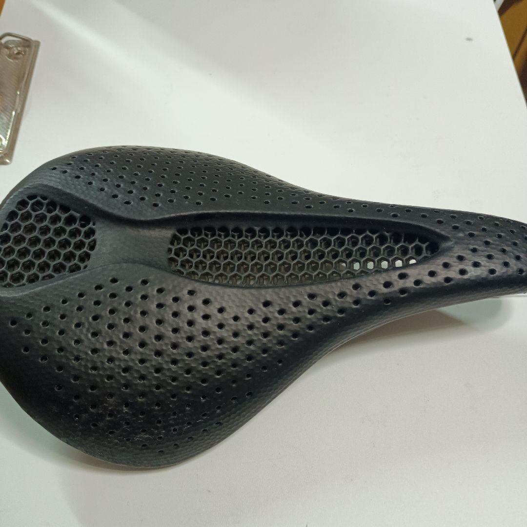 BUCKLOS 3Dプリントカーボンレール サドル