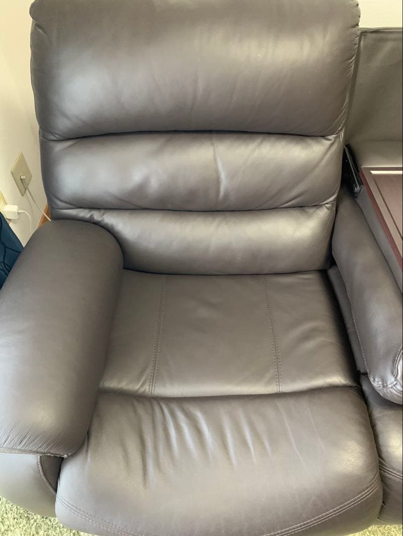 ニトリ 3人用 電動テーブル付 リクライニングソファ Nビリーバ 2革 DBR