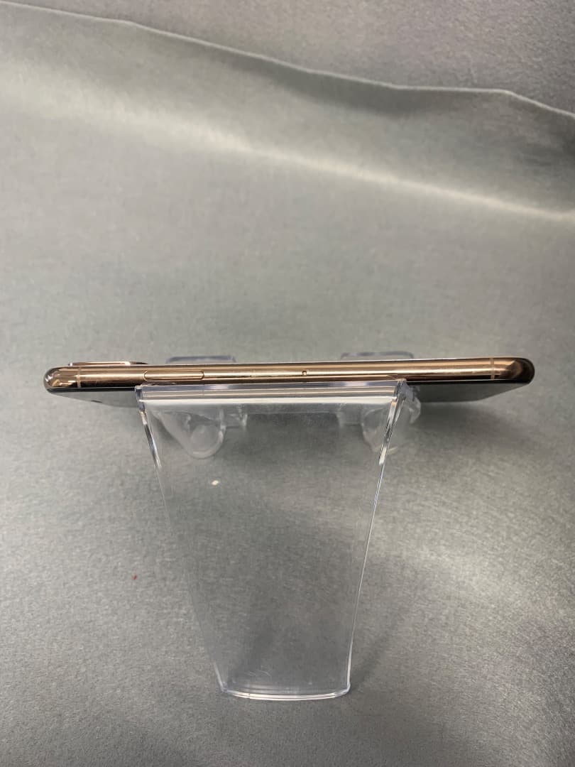 中古美品　国内版　SIMフリー　iPhone Xs 256GB　ゴールド色