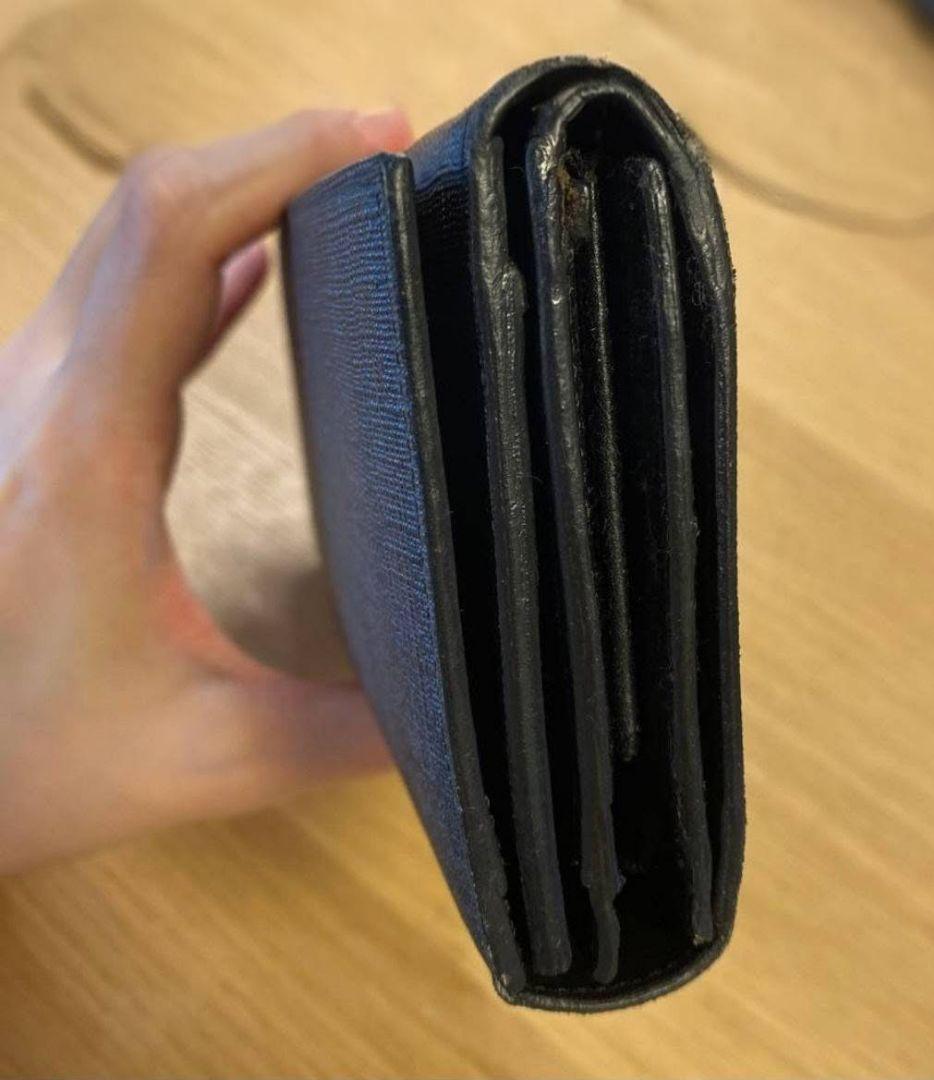 フェンディ　長財布