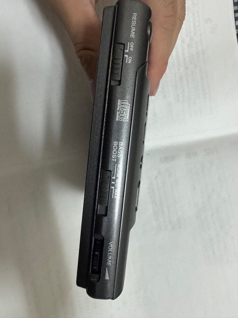 SONY Diskman D-303 ポータブルCDプレーヤー ケース付き