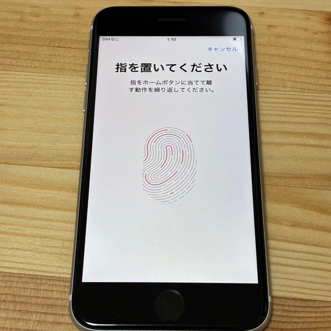 下*ん様 バッテリー新品　iPhoneSE第3世代64GB SIMフリー　美品