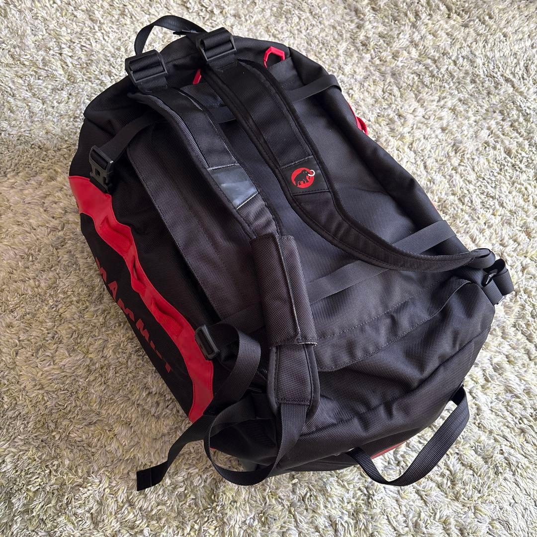 MAMMUT 大容量 リュック・バックパック CARGON60 黒/赤