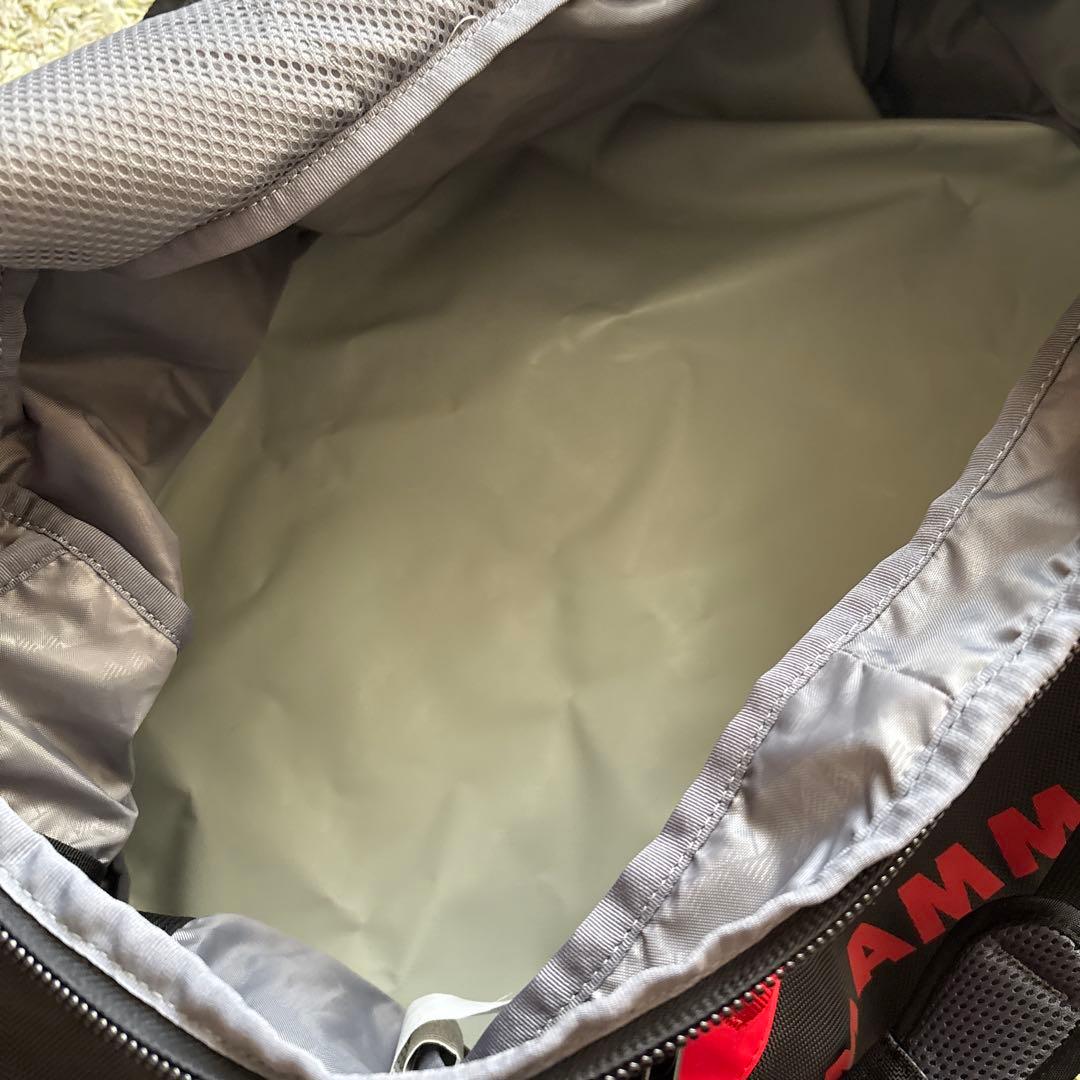 MAMMUT 大容量 リュック・バックパック CARGON60 黒/赤