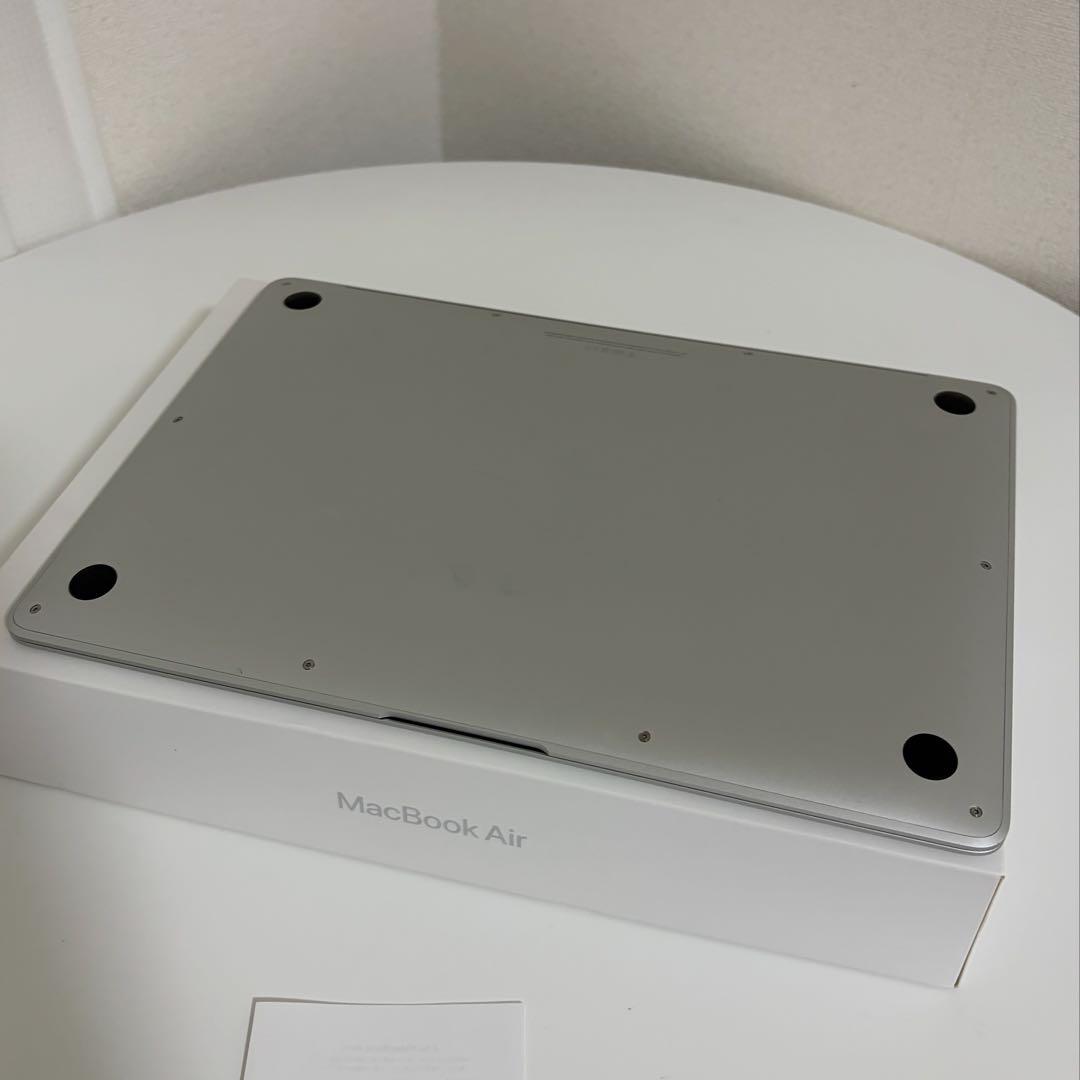 MacBook Air M1 13インチ 8GB 256GB