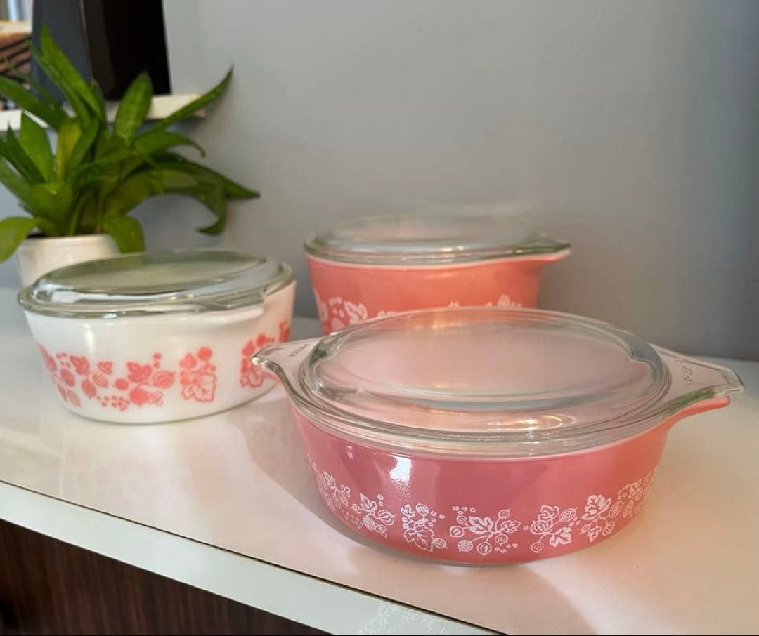 PYREX パイレックス　グースベリー　キャセロール3点　ピンク　耐熱ガラス