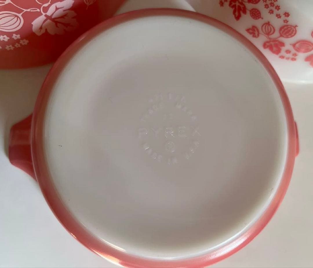 PYREX パイレックス　グースベリー　キャセロール3点　ピンク　耐熱ガラス