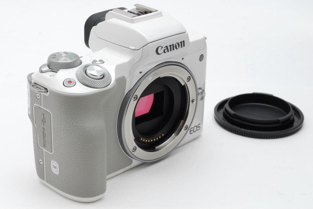 ✨極美品✨キャノン EOS Kiss M❤️高性能ミラーレス！