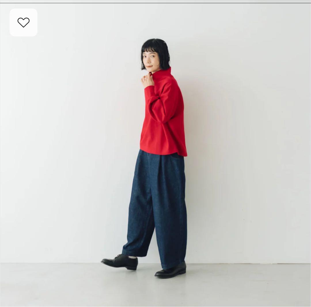 【くらすこと】kurasukoto＋to大人の定番ハイネックプルオーバー赤レッド