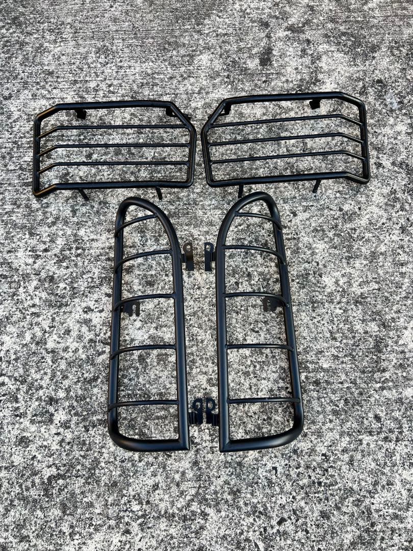 Ｔ*様 ハイエースヘッドライトガード、テールランプガード